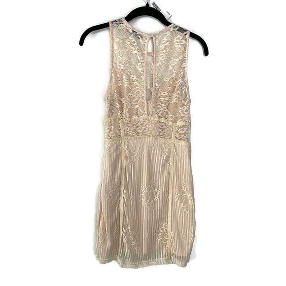 Lush Lace & Mesh Sleeveless Beige Cocktail Dress S - Picture 2 of 5